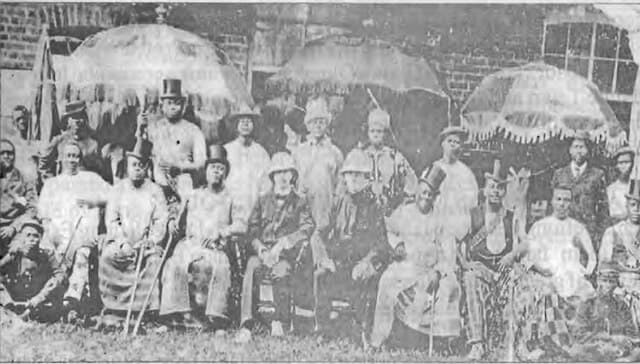Chiefs and British Officials at the official opening of the Calabar Watt Market, 1901.